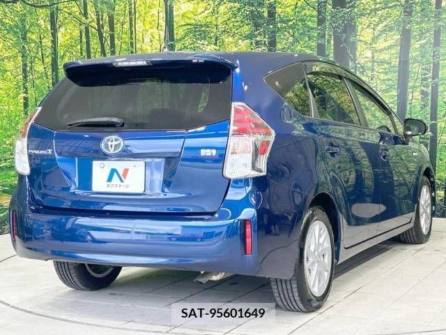 Toyota PRIUS ALPHA 2015-11 381006-18