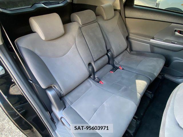 Toyota PRIUS ALPHA 2012-12 226892-17