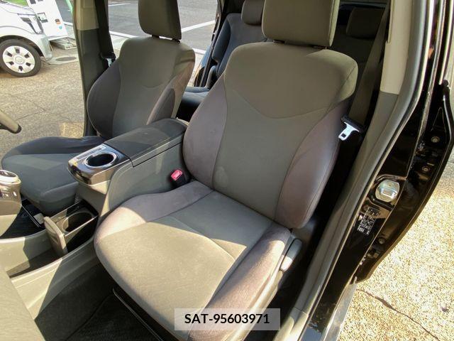 Toyota PRIUS ALPHA 2012-12 226892-18