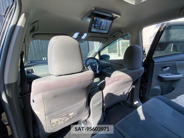 Toyota PRIUS ALPHA 2012-12 226892-14