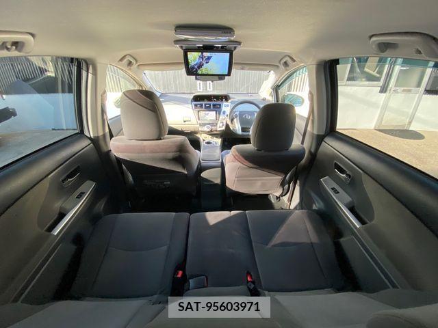 Toyota PRIUS ALPHA 2012-12 226892-15