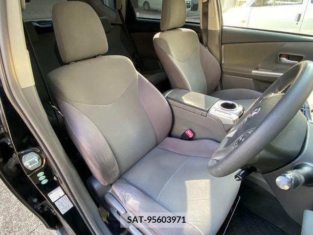 Toyota PRIUS ALPHA 2012-12 226892-16