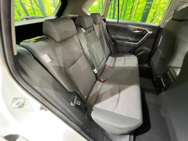Toyota RAV4 2021-05 13947-9
