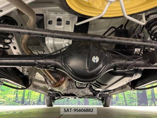 Suzuki EVERY 2022-04 224753-19