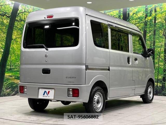 Suzuki EVERY 2022-04 224753-17