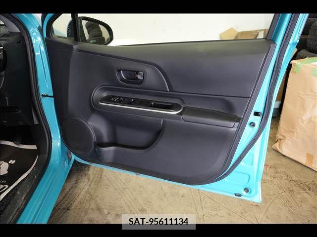 Toyota AQUA 2019-01 260290-14