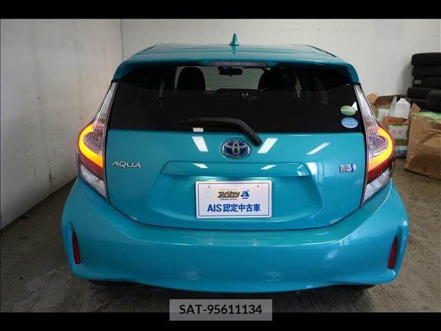 Toyota AQUA 2019-01 260290-9