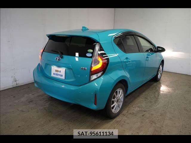 Toyota AQUA 2019-01 260290-2