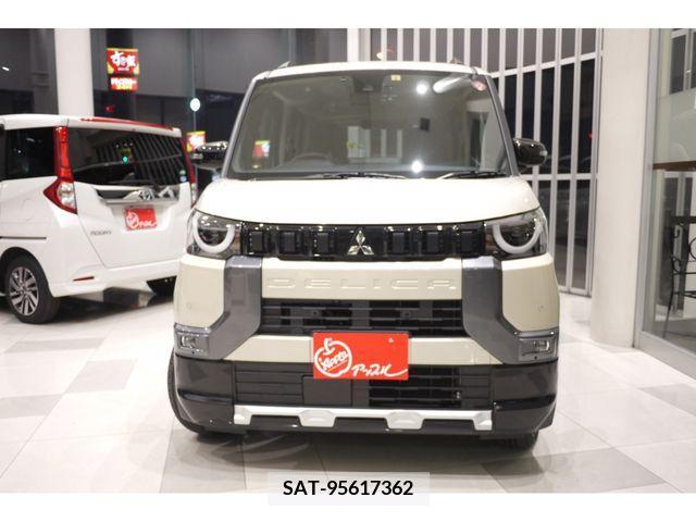 Mitsubishi DELICA MINI 2023-07 217368-1