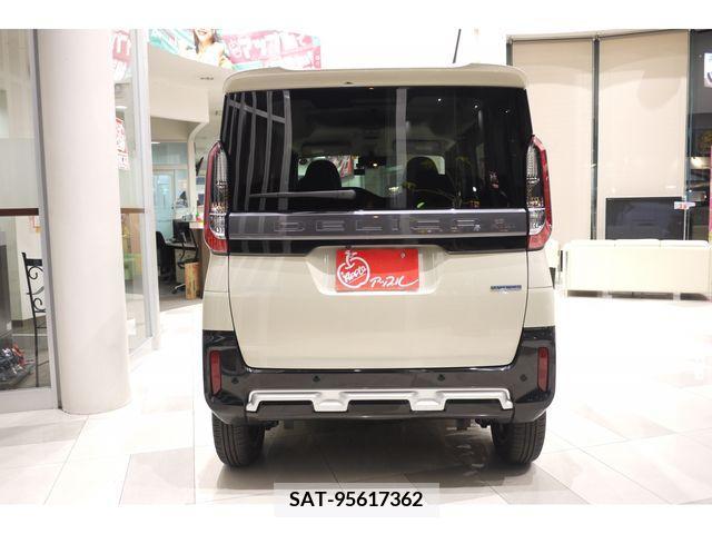 Mitsubishi DELICA MINI 2023-07 217368-3