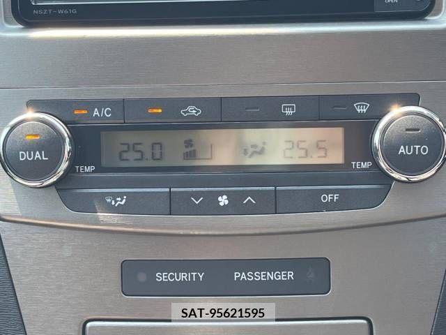 Toyota AVENSIS WAGON 2011-11 356701-6
