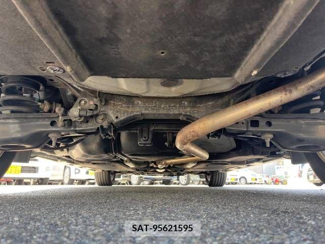 Toyota AVENSIS WAGON 2011-11 356701-19