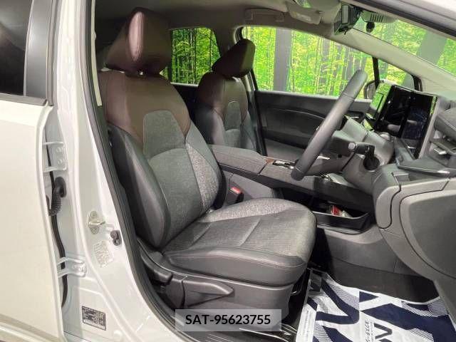 Nissan AURA 2023-06 215539-8