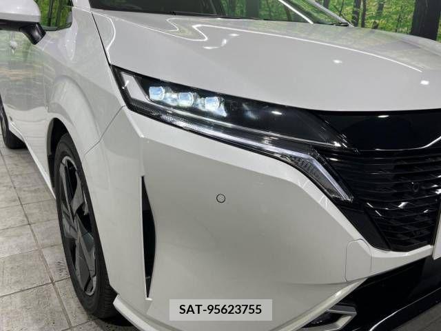 Nissan AURA 2023-06 215539-12