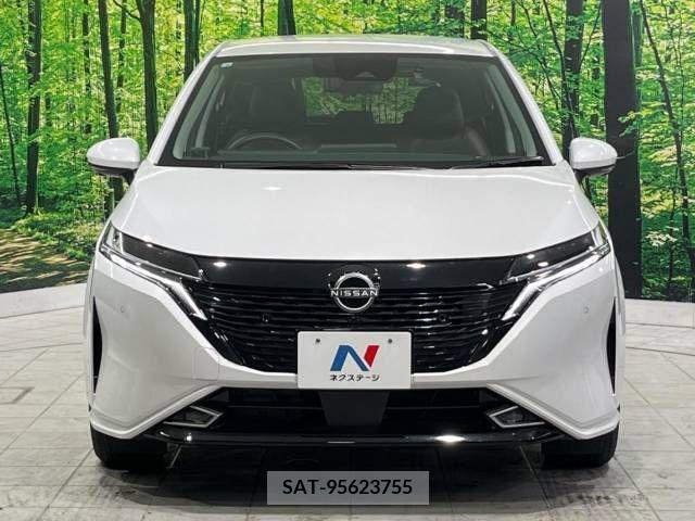 Nissan AURA 2023-06 215539-14