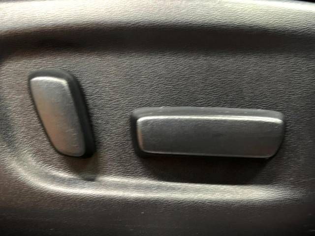 Toyota HARRIER 2017-07 22409-6