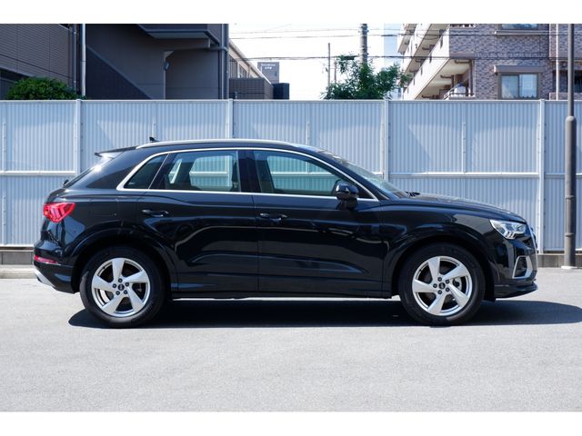 Audi Q3 2022-09 14508-4