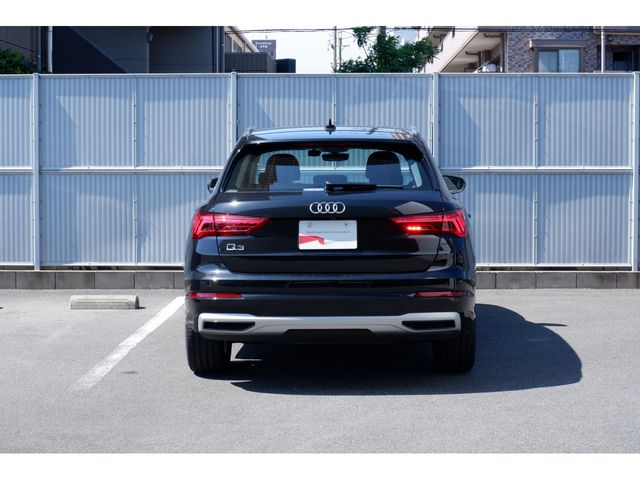 Audi Q3 2022-09 14508-3