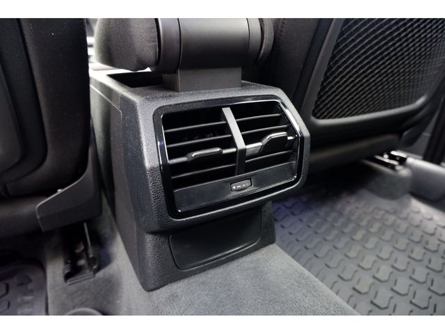 Audi Q3 2022-09 14508-26