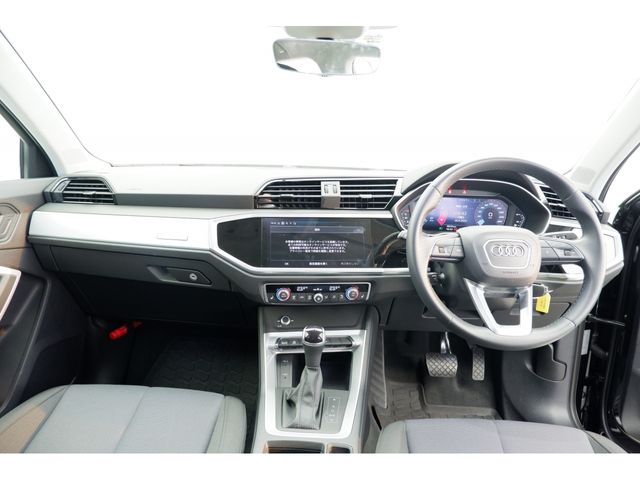 Audi Q3 2022-09 14508-29