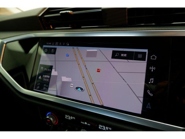 Audi Q3 2022-09 14508-17