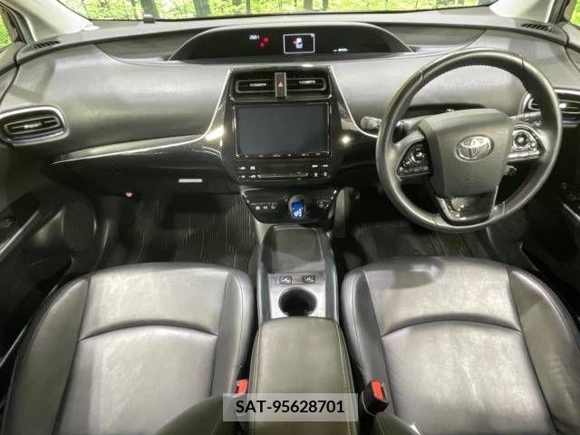 Toyota PRIUS 2019-10 281784-1