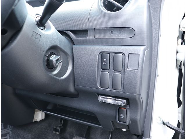 Daihatsu TANTO CUSTOM 2010-11 189306-6