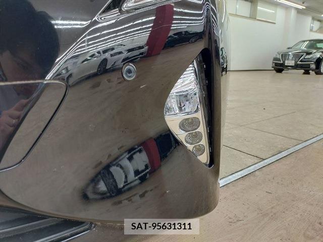 Toyota PRIUS 2018-12 282092-10