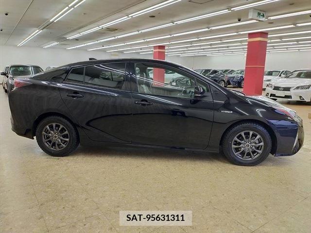 Toyota PRIUS 2018-12 282092-3