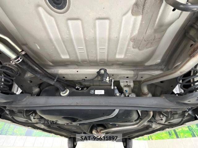 Suzuki WAGON R 2018-03 372813-19