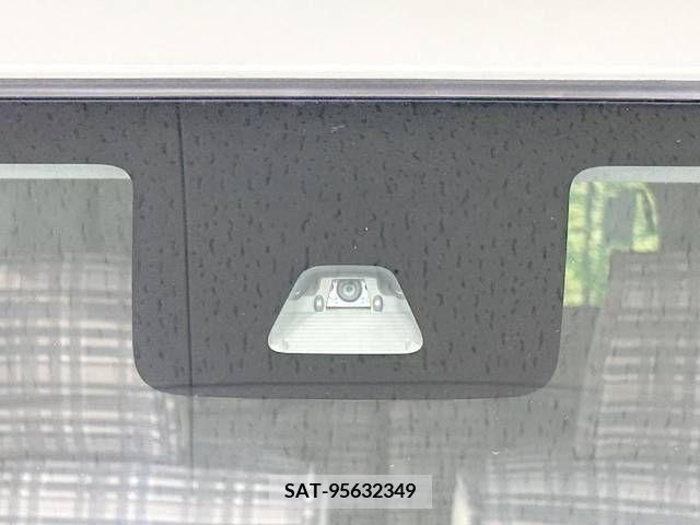 Daihatsu MOVE 2017-04 330320-3