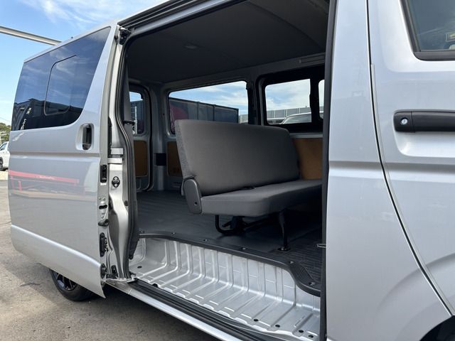 Toyota HIACE VAN 2020-10 9561-16