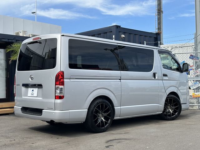 Toyota HIACE VAN 2020-10 9561-3
