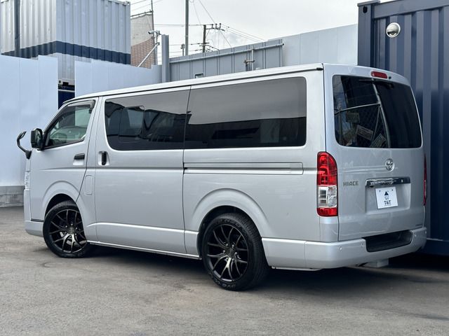 Toyota HIACE VAN 2020-10 9561-1