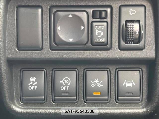Nissan JUKE 2019-06 320514-2
