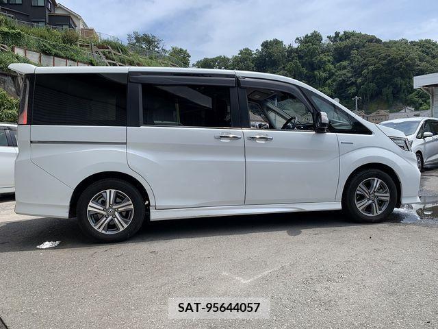Honda STEP WGN 2018-10 368803-5