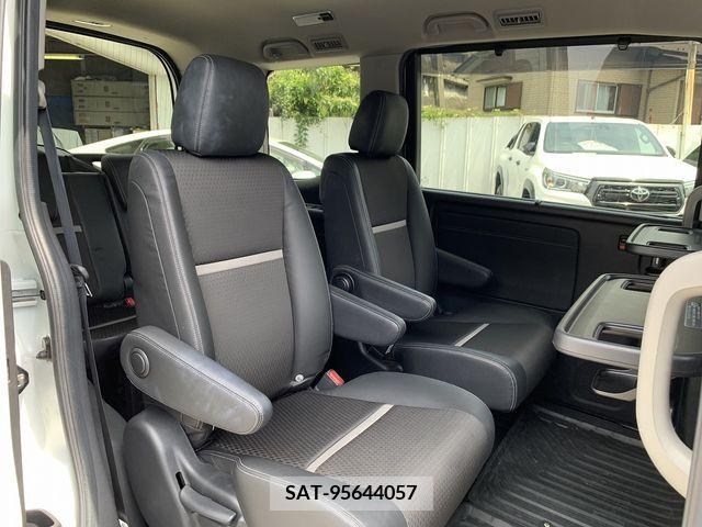 Honda STEP WGN 2018-10 368803-15