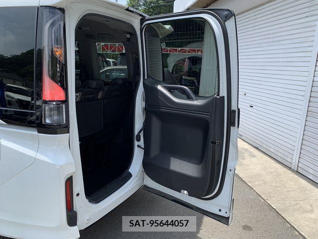 Honda STEP WGN 2018-10 368803-20