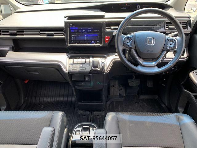 Honda STEP WGN 2018-10 368803-2