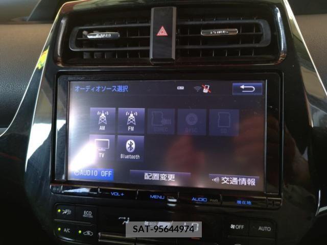Toyota PRIUS 2017-01 282204-18