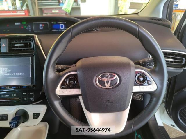 Toyota PRIUS 2017-01 282204-13