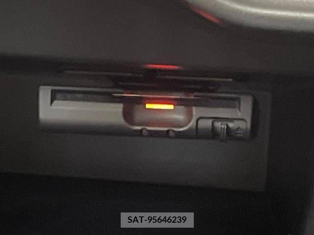 Nissan NOTE 2018-08 329309-6