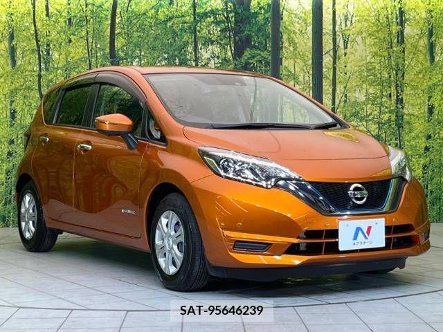 Nissan NOTE 2018-08 329309-16