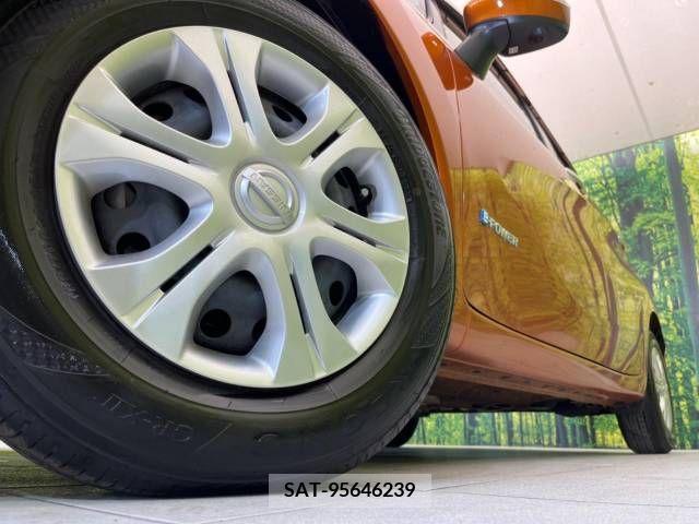 Nissan NOTE 2018-08 329309-13