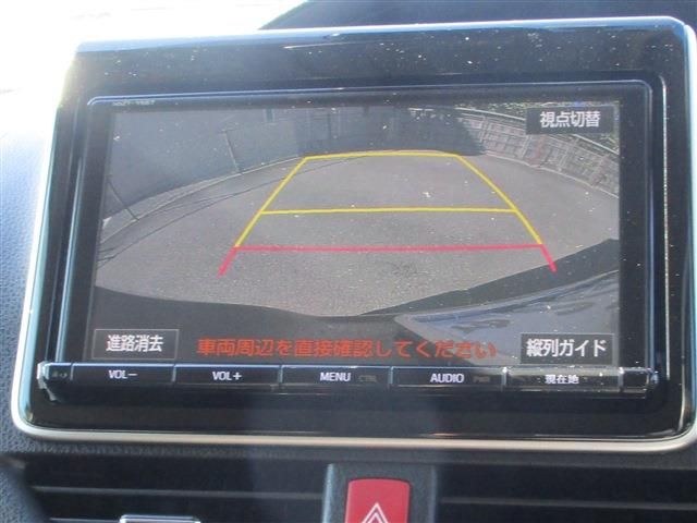 Toyota NOAH HYBRID 2017-02 187423-29