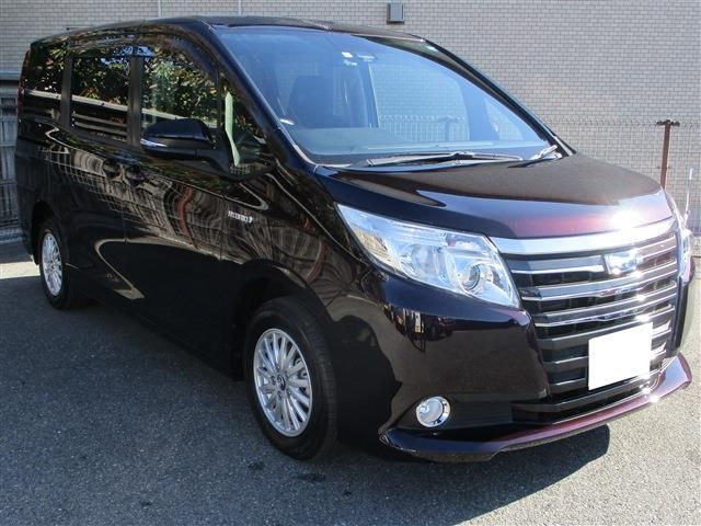 Toyota NOAH HYBRID 2017-02 187423-7