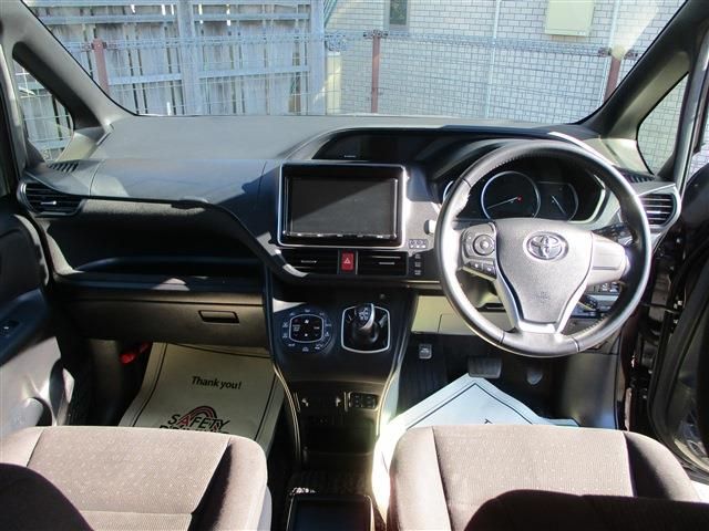 Toyota NOAH HYBRID 2017-02 187423-19