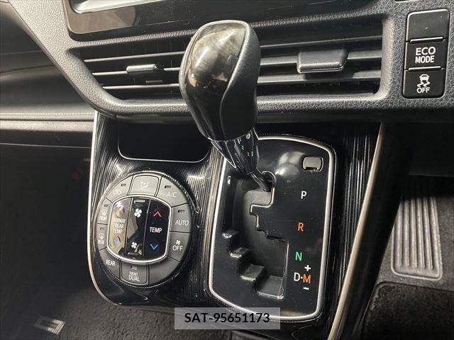 Toyota ESQUIRE 2016-03 268609-27