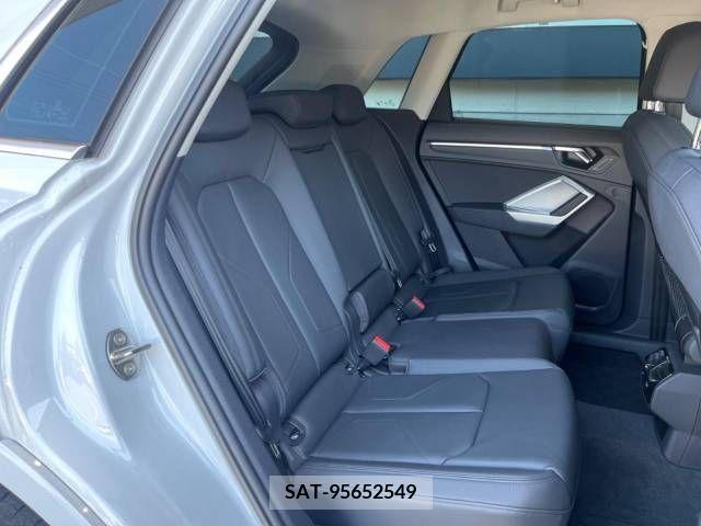 Audi Q3 2021-09 356584-9