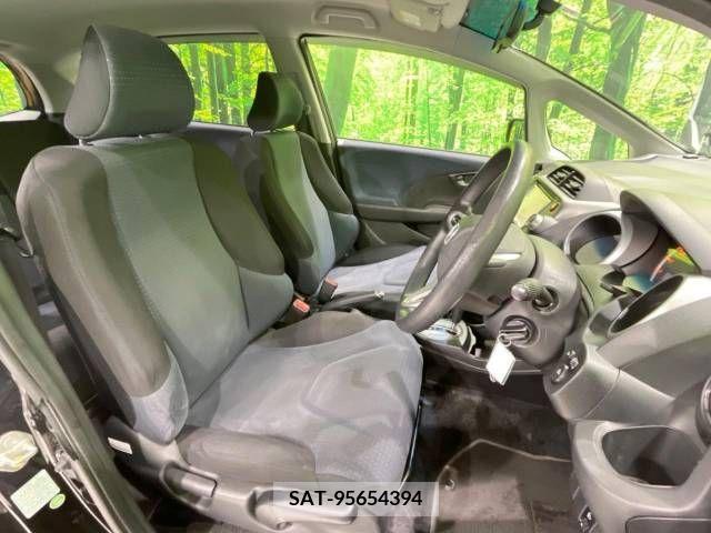 Honda FIT 2010-09 303282-5